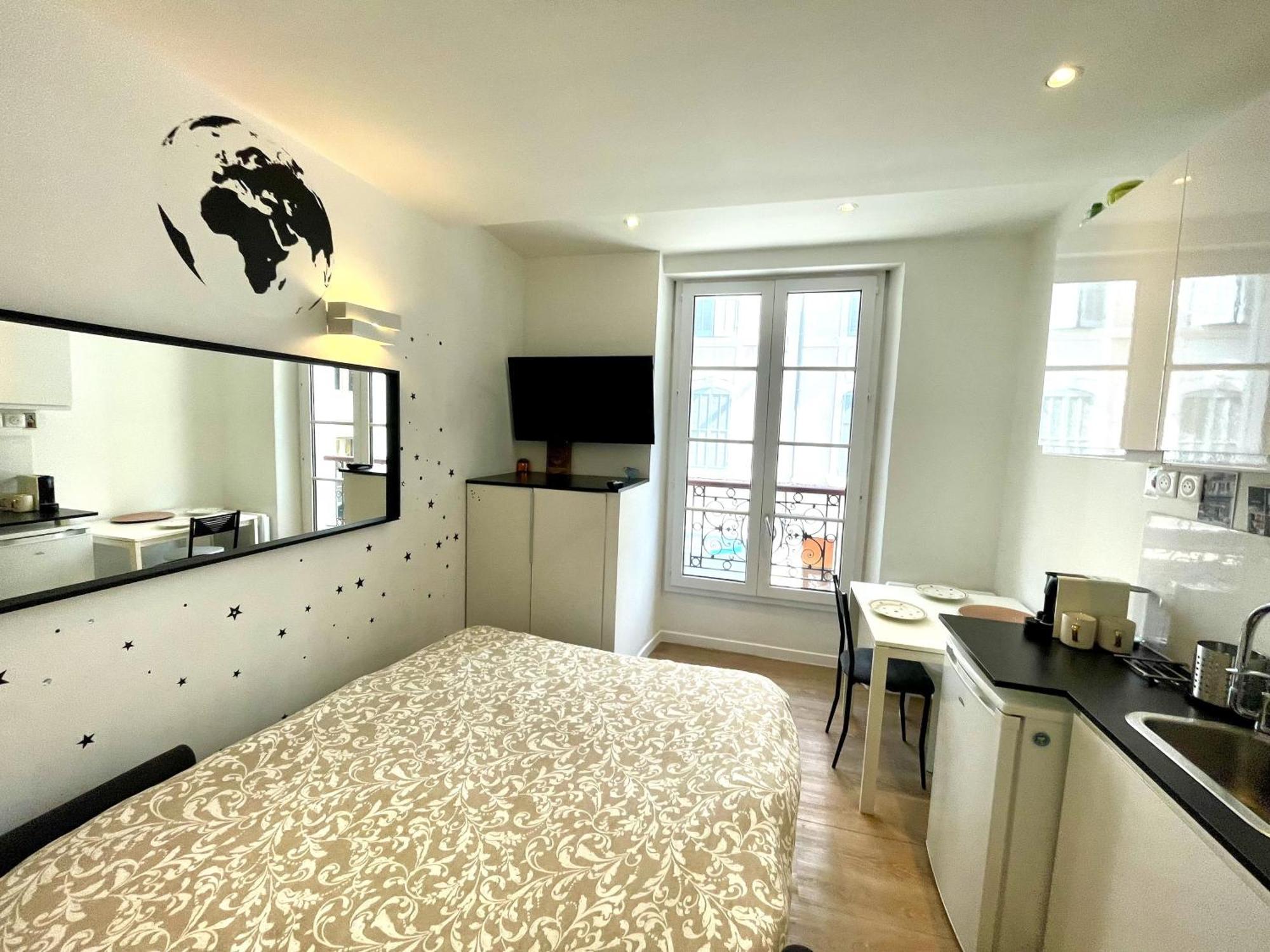 Hyper Centre Apartment